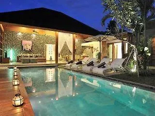 Villa Flores Seminyak