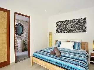 Villa Flores Seminyak