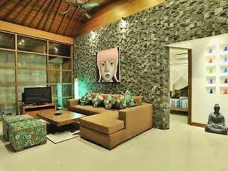 Villa Flores Seminyak
